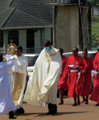WANA UTUME WA MOYO MTAKATIFU WA YESU KATIKA MAADAMANO